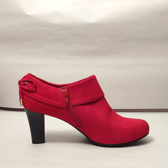 🌺COACH & FOUR Red Suede (Fabric) Slip On Booties Side Zipper Boots Size 10🌺 - Picture 9 of 15